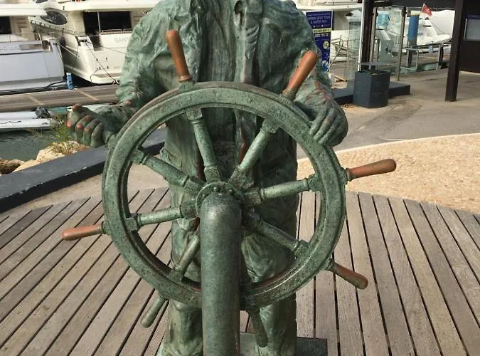 Suiteon7th Vilamoura The View In Town - 1br Quarteira